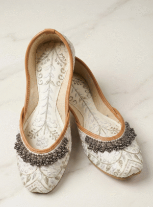 White Pearl Jutti